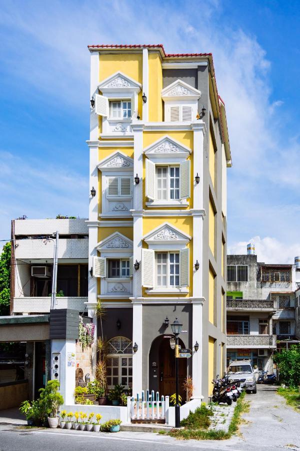 花蓮花漾夏卡爾民宿-無人民宿自助入住-包棟可烤肉可麻將 Città di Hualien Esterno foto